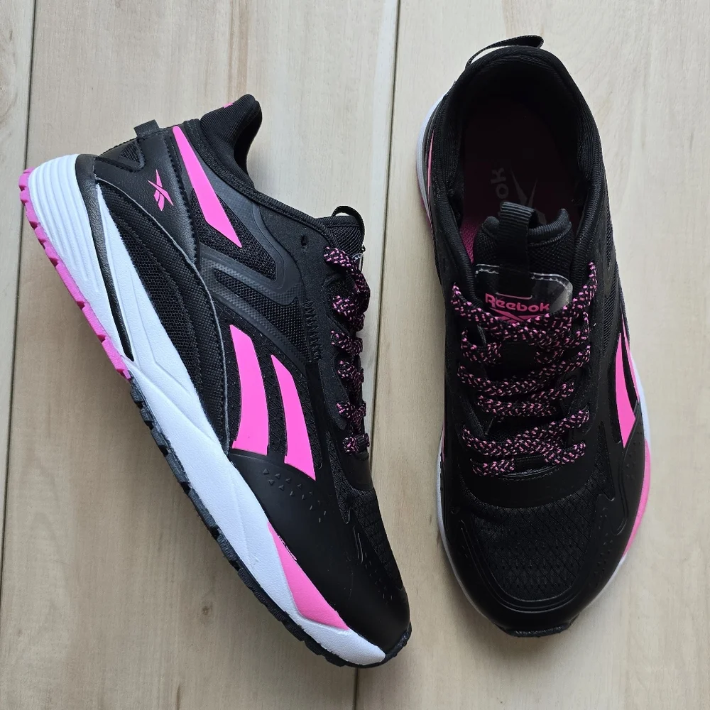 NEW Reebok Kids Girls Neon Pink/Black Athletic Sneakers